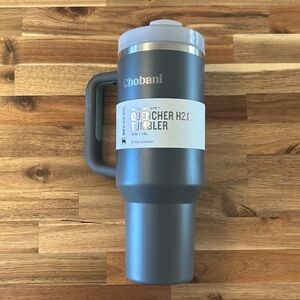 NWT Stanley Chobani THE QUENCHER H2.0 FLOWSTATE™ TUMBLER | 40 OZ